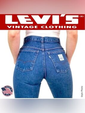 *RARE* 80s LEVI’S Vintage White Tab Two-Horse High-Rise Tapered-Leg (~ W26 L31)
